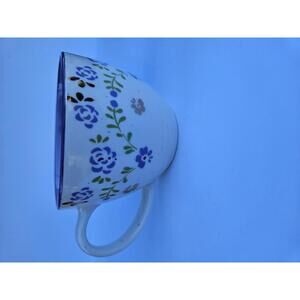 Vintage Floral Mug with Gold Leaf – Boutique Ceramic Drinkware, 1980s–1990s
